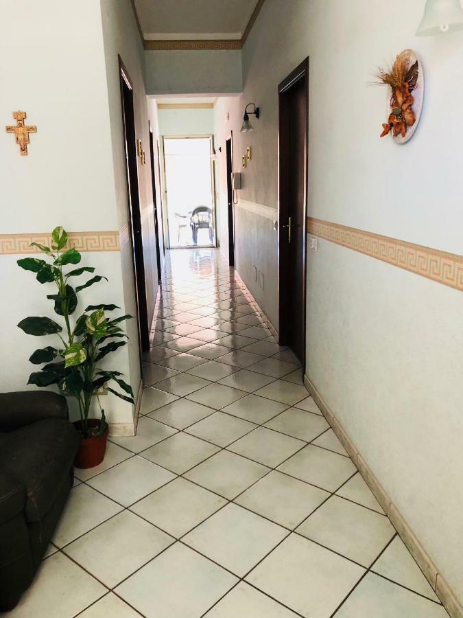 B&B Padre Pio Mascali Exterior foto